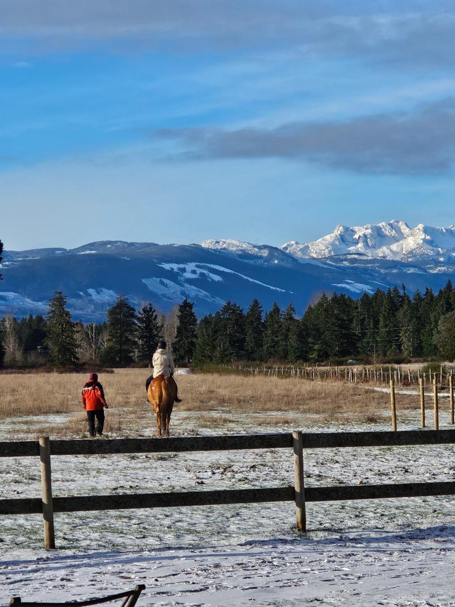 Paradise Acres Ranch Nanoose Bay Exterior photo